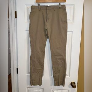 Banana Republic khaki pants. Aiden fit. Size 31X32. EUC